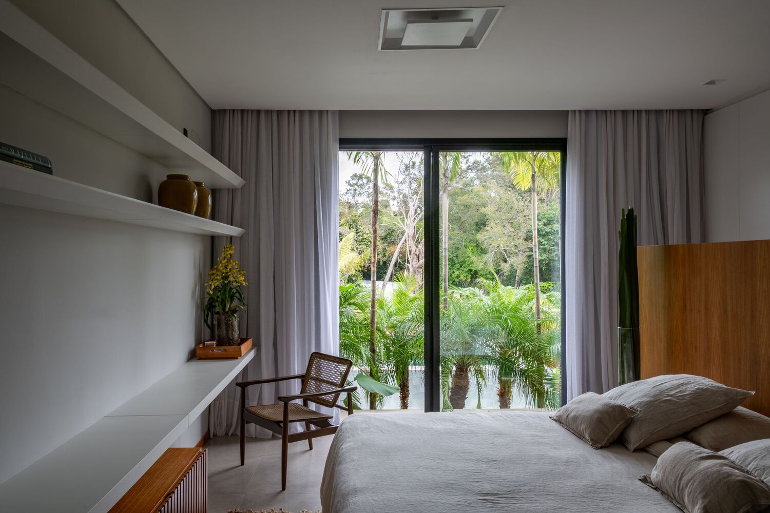phòng ngủ biệt thự không gian mở